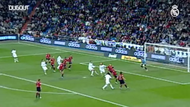 Ruud Van Nistelrooy'un 2007-08 Sezonunda Osasuna'ya Attığı Gol Ruud Van Nistelrooy'un 2007-08 Sezonunda Osasuna'ya Attığı Gol