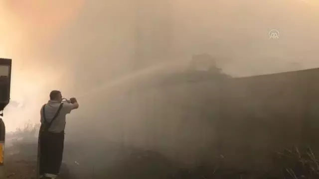 Samanlıkta çıkan yangına müdahale edildi Samanlıkta çıkan yangına müdahale edildi