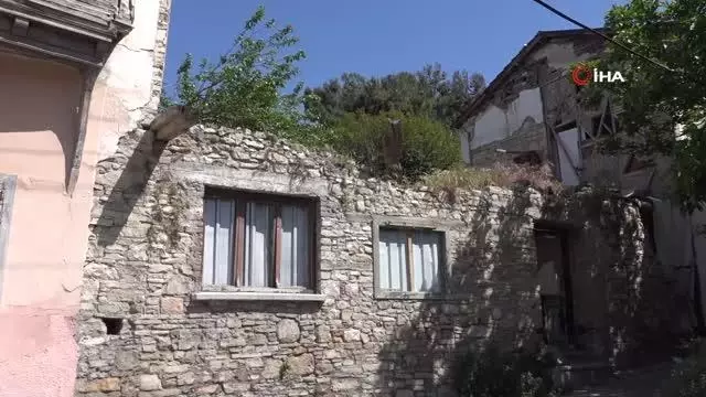 Şaşkına çeviren hırsızlık.. Hırsızlar ahşap evin ikinci katını çaldı Şaşkına çeviren hırsızlık.. Hırsızlar ahşap evin ikinci katını çaldı