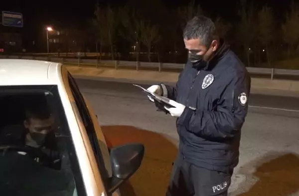 İSTANBUL-SİLİVRİ'DE KORONAVİRÜS DENETİMİ İSTANBUL-SİLİVRİ'DE KORONAVİRÜS DENETİMİ