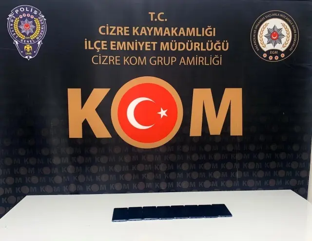 Şırnak'ta kaçakçılık operasyonu: 30 gözaltı Şırnak'ta kaçakçılık operasyonu: 30 gözaltı