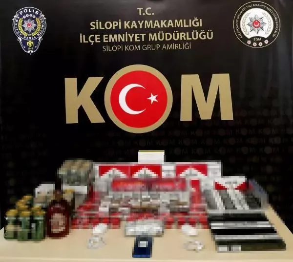 Şırnak'ta kaçakçılık ve asayiş operasyonu: 56 gözaltı Şırnak'ta kaçakçılık ve asayiş operasyonu: 56 gözaltı