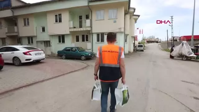 Sivas'ta, 580 bin ağaç tohumu kapı kapı dağıtılıyor Sivas'ta, 580 bin ağaç tohumu kapı kapı dağıtılıyor