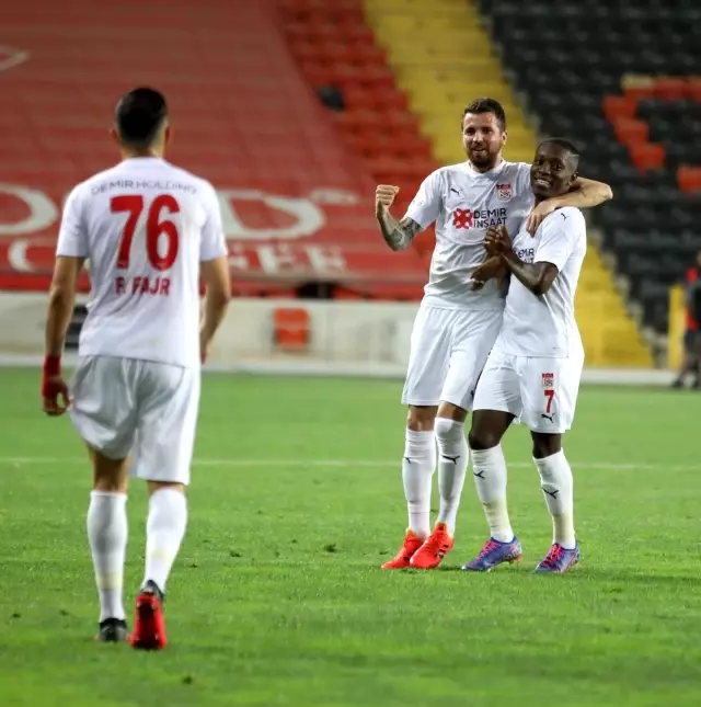 Sivasspor ligde 14 kez kazandı Sivasspor ligde 14 kez kazandı