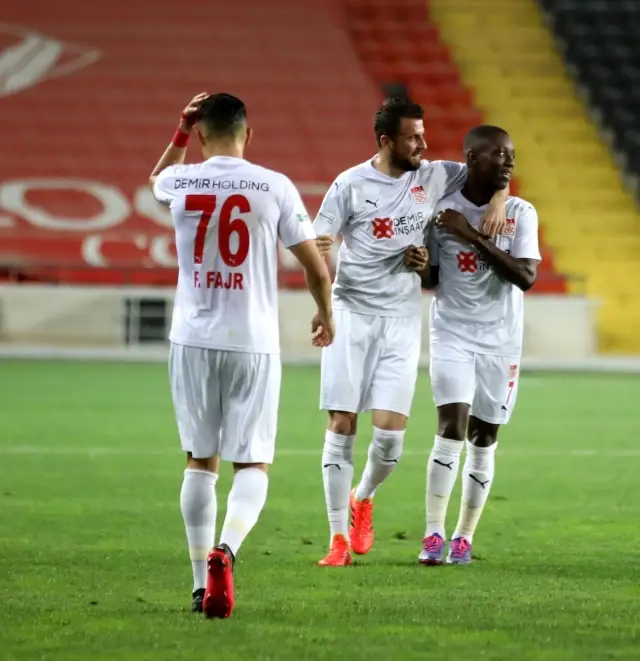 Sivasspor ligde 14 kez kazandı Sivasspor ligde 14 kez kazandı
