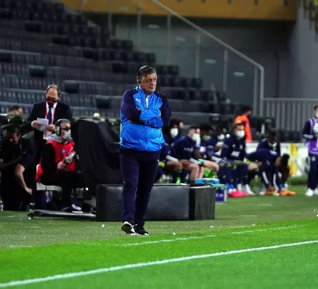 Süper Lig: Fenerbahçe: 3 BB Erzurumspor: 0 (İlk yarı) Süper Lig: Fenerbahçe: 3 BB Erzurumspor: 0 (İlk yarı)
