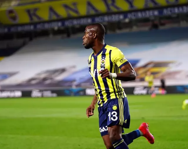 Süper Lig: Fenerbahçe: 3 BB Erzurumspor: 0 (İlk yarı) Süper Lig: Fenerbahçe: 3 BB Erzurumspor: 0 (İlk yarı)