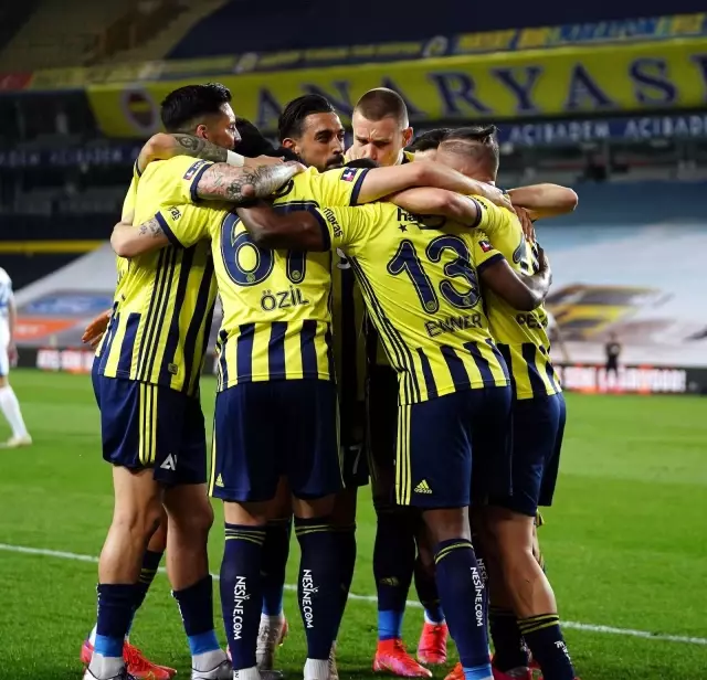Süper Lig: Fenerbahçe: 3 BB Erzurumspor: 0 (İlk yarı) Süper Lig: Fenerbahçe: 3 BB Erzurumspor: 0 (İlk yarı)