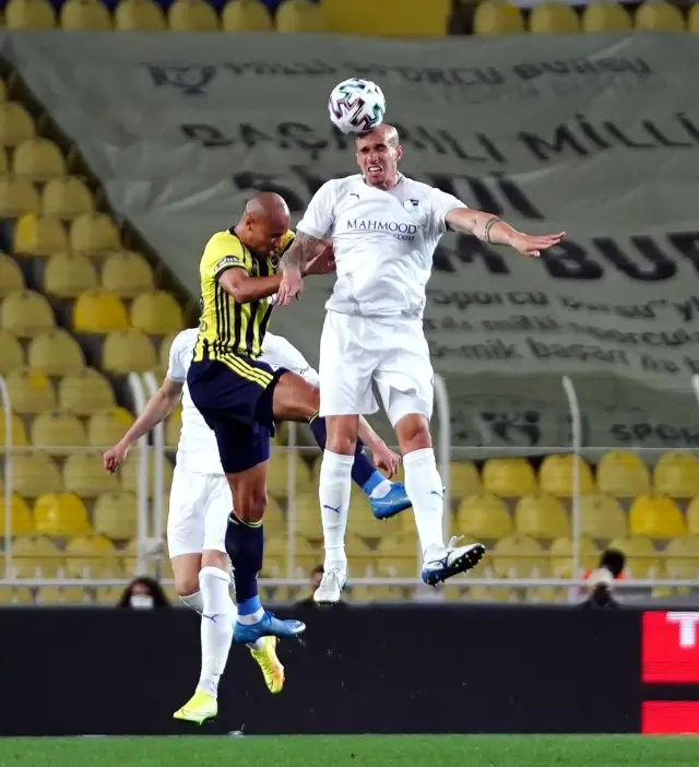 Süper Lig: Fenerbahçe: 3 BB Erzurumspor: 0 (İlk yarı) Süper Lig: Fenerbahçe: 3 BB Erzurumspor: 0 (İlk yarı)