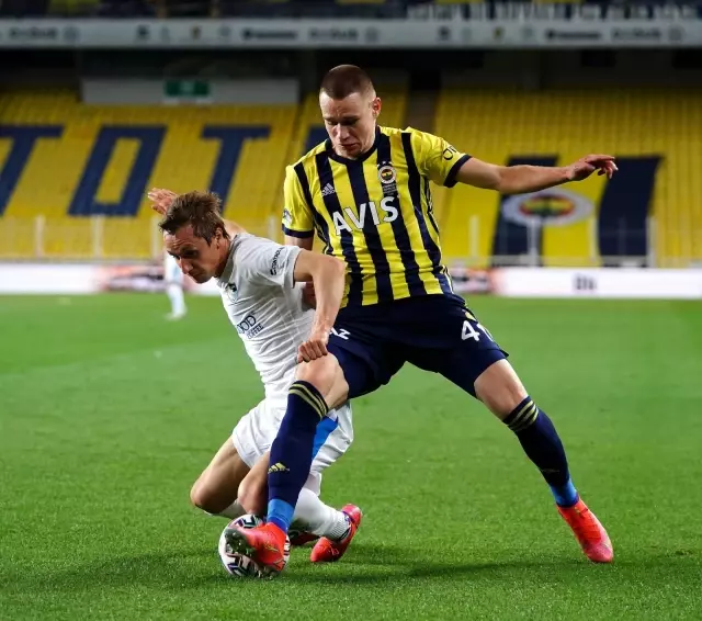 Süper Lig: Fenerbahçe: 3 BB Erzurumspor: 1 (Maç sonucu) Süper Lig: Fenerbahçe: 3 BB Erzurumspor: 1 (Maç sonucu)