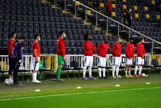 Süper Lig: Fenerbahçe: 3 BB Erzurumspor: 1 (Maç sonucu) Süper Lig: Fenerbahçe: 3 BB Erzurumspor: 1 (Maç sonucu)