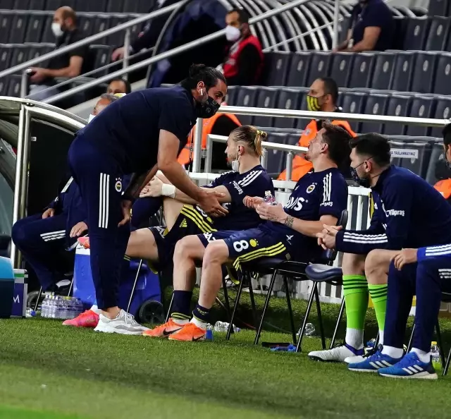 Süper Lig: Fenerbahçe: 3 BB Erzurumspor: 1 (Maç sonucu) Süper Lig: Fenerbahçe: 3 BB Erzurumspor: 1 (Maç sonucu)