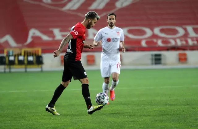 Süper Lig: Gaziantep FK: 0 Sivasspor: 1 (Maç sonucu) Süper Lig: Gaziantep FK: 0 Sivasspor: 1 (Maç sonucu)