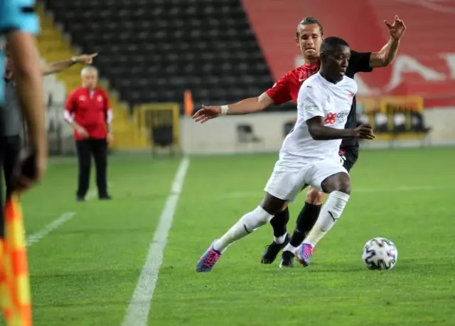 Süper Lig: Gaziantep FK: 0 Sivasspor: 1 (Maç sonucu) Süper Lig: Gaziantep FK: 0 Sivasspor: 1 (Maç sonucu)