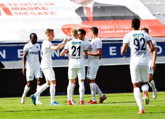 Süper Lig: Kasımpaşa: 3 - Aytemiz Alanyaspor: 0 (Maç sonucu) Süper Lig: Kasımpaşa: 3 - Aytemiz Alanyaspor: 0 (Maç sonucu)