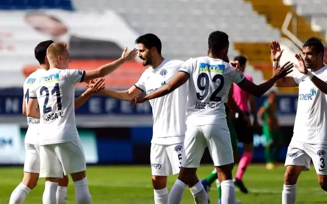 Süper Lig: Kasımpaşa: 3 - Aytemiz Alanyaspor: 0 (Maç sonucu) Süper Lig: Kasımpaşa: 3 - Aytemiz Alanyaspor: 0 (Maç sonucu)