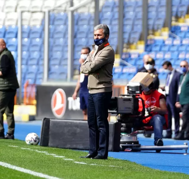Süper Lig: Medipol Başakşehir: 0 - MKE Ankaragücü: 1 (İlk yarı) Süper Lig: Medipol Başakşehir: 0 - MKE Ankaragücü: 1 (İlk yarı)