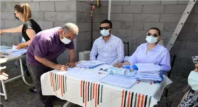 Sur'da 28 konut hak sahiplerine teslim edildi Sur'da 28 konut hak sahiplerine teslim edildi