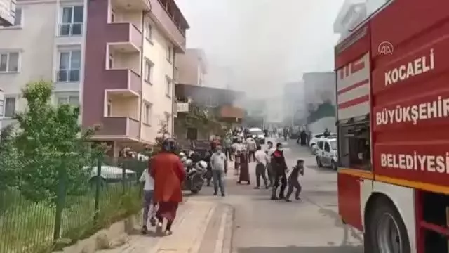 Suriyeli ailenin kaldığı evde çıkan yangın söndürüldü Suriyeli ailenin kaldığı evde çıkan yangın söndürüldü