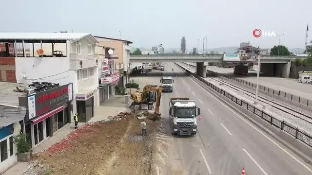 Tam kapanmada Büyükşehir yine yollarda Tam kapanmada Büyükşehir yine yollarda