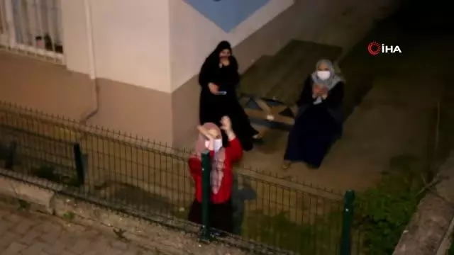 Tam kapanmada evlerinde kalanlara moral konseri Tam kapanmada evlerinde kalanlara moral konseri