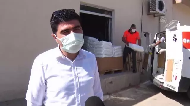 Tam kapanmada sokak hayvanlarına 7 ton mama dağıtılacak Tam kapanmada sokak hayvanlarına 7 ton mama dağıtılacak