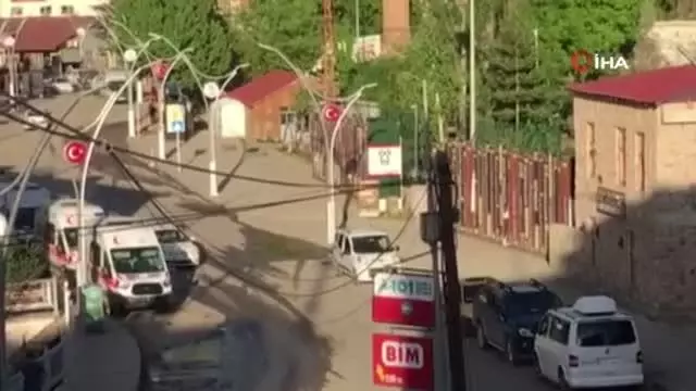 PKK'lı teröristlerden Çukurca'da havanlı saldırı PKK'lı teröristlerden Çukurca'da havanlı saldırı