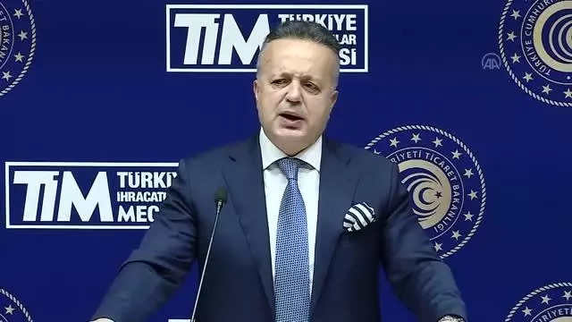 TİM Başkanı Gülle: 'İktisat tarihi, pandemi dönemini yazdığında Türk ihracatçısının başarıları tarihe altın harflerle yazılacak' TİM Başkanı Gülle: 'İktisat tarihi, pandemi dönemini yazdığında Türk ihracatçısının başarıları tarihe altın harflerle yazılacak'