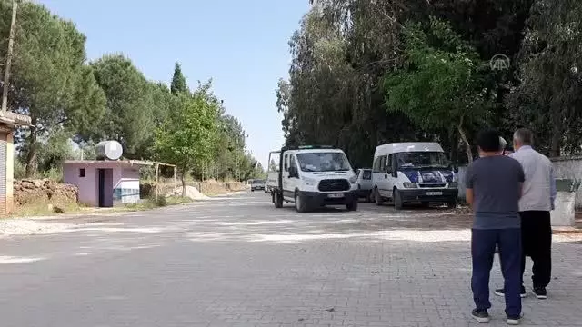 Trafik kazasında yaşamını yitiren baba oğulun cenazesi defnedildi Trafik kazasında yaşamını yitiren baba oğulun cenazesi defnedildi