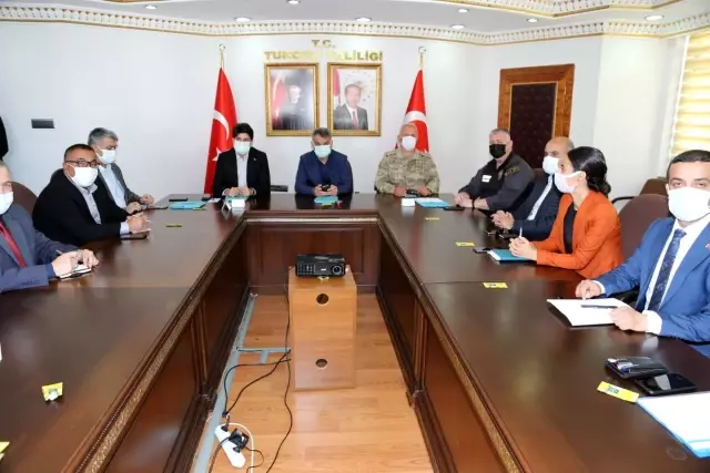 Tunceli'de Vefa ekipleri, 65 yaş üstü ve kronik hastalar için görevde Tunceli'de Vefa ekipleri, 65 yaş üstü ve kronik hastalar için görevde