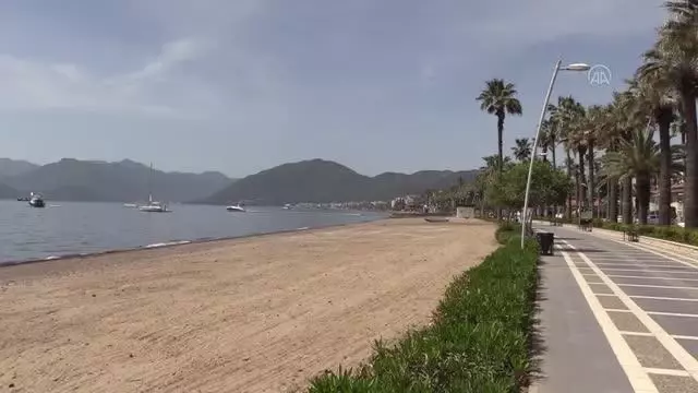 Turizm merkezlerinde 'tam kapanma' sessizliği yaşanıyor Turizm merkezlerinde 'tam kapanma' sessizliği yaşanıyor