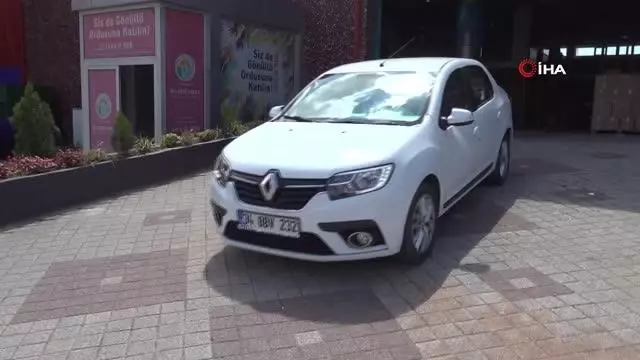 Tuzla'da kısıtlamada ihtiyaç sahibi ailelere 2 milyon 500 bin liralık yardım paketi Tuzla'da kısıtlamada ihtiyaç sahibi ailelere 2 milyon 500 bin liralık yardım paketi