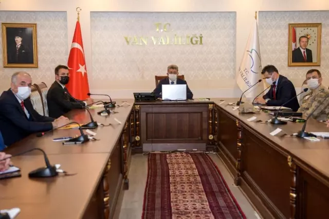 Van'da tam kapanma sürecinde yapılacak çalışmalar değerlendirildi Van'da tam kapanma sürecinde yapılacak çalışmalar değerlendirildi