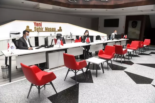 Yenişehir Belediyesi ekipleri 7/24 vatandaşın taleplerine cevap veriyor Yenişehir Belediyesi ekipleri 7/24 vatandaşın taleplerine cevap veriyor
