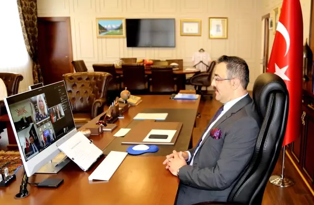 YÖK Başkanı Saraç, BAÜB toplantısına katıldı YÖK Başkanı Saraç, BAÜB toplantısına katıldı