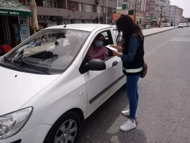 Yozgat'ta tam kapanmada kurallara uymayan 301 kişiye 323 bin 167 lira ceza yazıldı Yozgat'ta tam kapanmada kurallara uymayan 301 kişiye 323 bin 167 lira ceza yazıldı