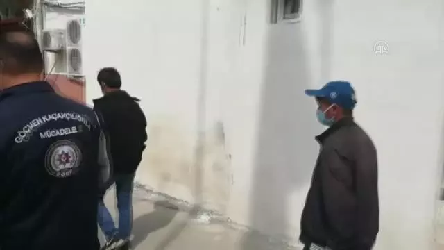 Yurda yasa dışı yollardan giren 9 Afganistanlı yakalandı Yurda yasa dışı yollardan giren 9 Afganistanlı yakalandı