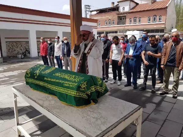 11'İNCİ KATTAN DÜŞEN YUSUF EYMEN, TOPRAĞA VERİLDİ 11'İNCİ KATTAN DÜŞEN YUSUF EYMEN, TOPRAĞA VERİLDİ