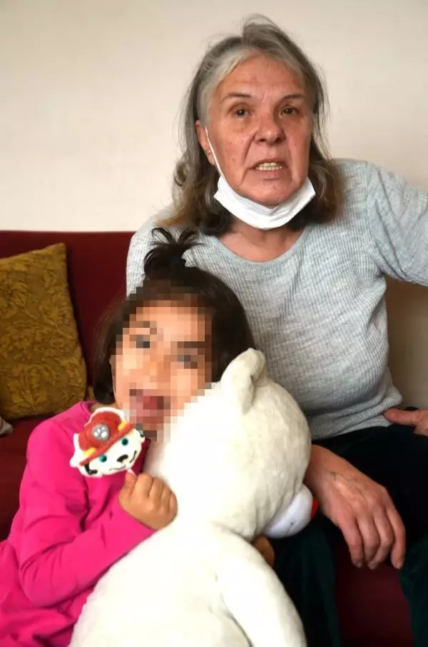 '2 BABALI' PROBLEMİ ÇÖZDÜ, TORUNUNA KAVUŞTU '2 BABALI' PROBLEMİ ÇÖZDÜ, TORUNUNA KAVUŞTU