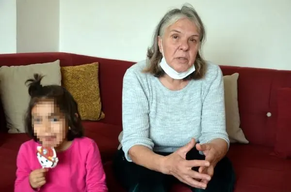 '2 BABALI' PROBLEMİ ÇÖZDÜ, TORUNUNA KAVUŞTU '2 BABALI' PROBLEMİ ÇÖZDÜ, TORUNUNA KAVUŞTU
