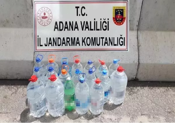 Adana'da 330 litre sahte içki ele geçti Adana'da 330 litre sahte içki ele geçti