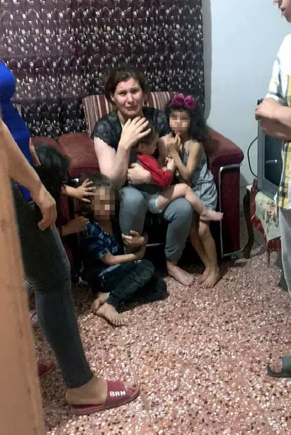 Son dakika haber! ADANA'DA, ÇOCUKLARINA ŞİDDET UYGULAYAN KADINA GÖZALTI Son dakika haber! ADANA'DA, ÇOCUKLARINA ŞİDDET UYGULAYAN KADINA GÖZALTI