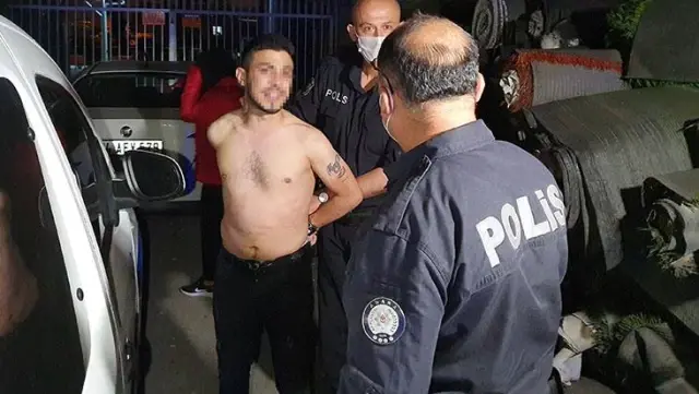 Motosikletle 5 kilometre kaçtı, yakalanınca 'Polis benim baş tacım' dedi Motosikletle 5 kilometre kaçtı, yakalanınca 'Polis benim baş tacım' dedi
