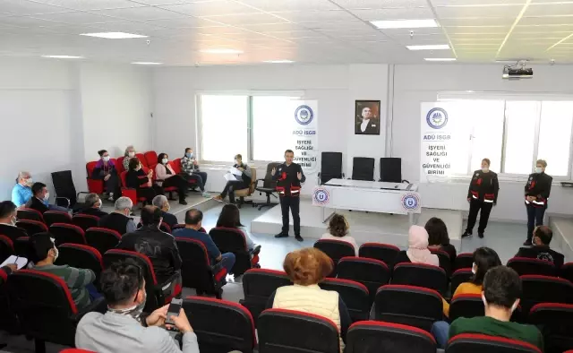 ADÜ Spor Bilimleri Fakültesi'nde Acil Durum ve Afet Bilgilendirme Eğitimleri gerçekleşti ADÜ Spor Bilimleri Fakültesi'nde Acil Durum ve Afet Bilgilendirme Eğitimleri gerçekleşti