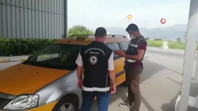 Afgan uyruklu mültecilerin umuda yolculuğu Osmaniye'de son buldu Afgan uyruklu mültecilerin umuda yolculuğu Osmaniye'de son buldu