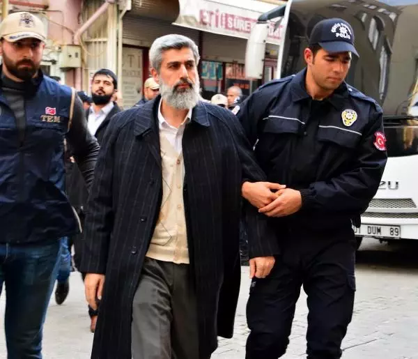 Son dakika haberi! Alparslan Kuytul ve yanındakilere gözaltı Son dakika haberi! Alparslan Kuytul ve yanındakilere gözaltı