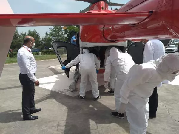 Son dakika haberi... AMBULANS HELİKOPTER KORONAVİRÜS HASTASI İÇİN HAVALANDI Son dakika haberi... AMBULANS HELİKOPTER KORONAVİRÜS HASTASI İÇİN HAVALANDI