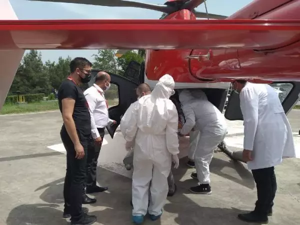 Son dakika haberi... AMBULANS HELİKOPTER KORONAVİRÜS HASTASI İÇİN HAVALANDI Son dakika haberi... AMBULANS HELİKOPTER KORONAVİRÜS HASTASI İÇİN HAVALANDI