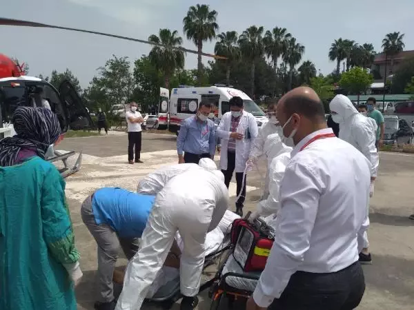 Son dakika haberi... AMBULANS HELİKOPTER KORONAVİRÜS HASTASI İÇİN HAVALANDI Son dakika haberi... AMBULANS HELİKOPTER KORONAVİRÜS HASTASI İÇİN HAVALANDI