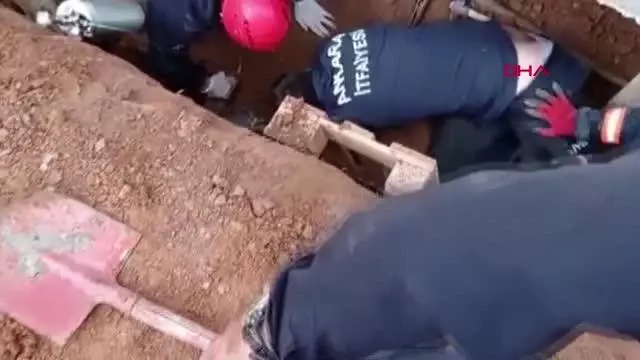 ANKARA KAZDIĞI ÇUKURA DÜŞEN KİŞİ, 2,5 SAATTE KURTARILDI ANKARA KAZDIĞI ÇUKURA DÜŞEN KİŞİ, 2,5 SAATTE KURTARILDI